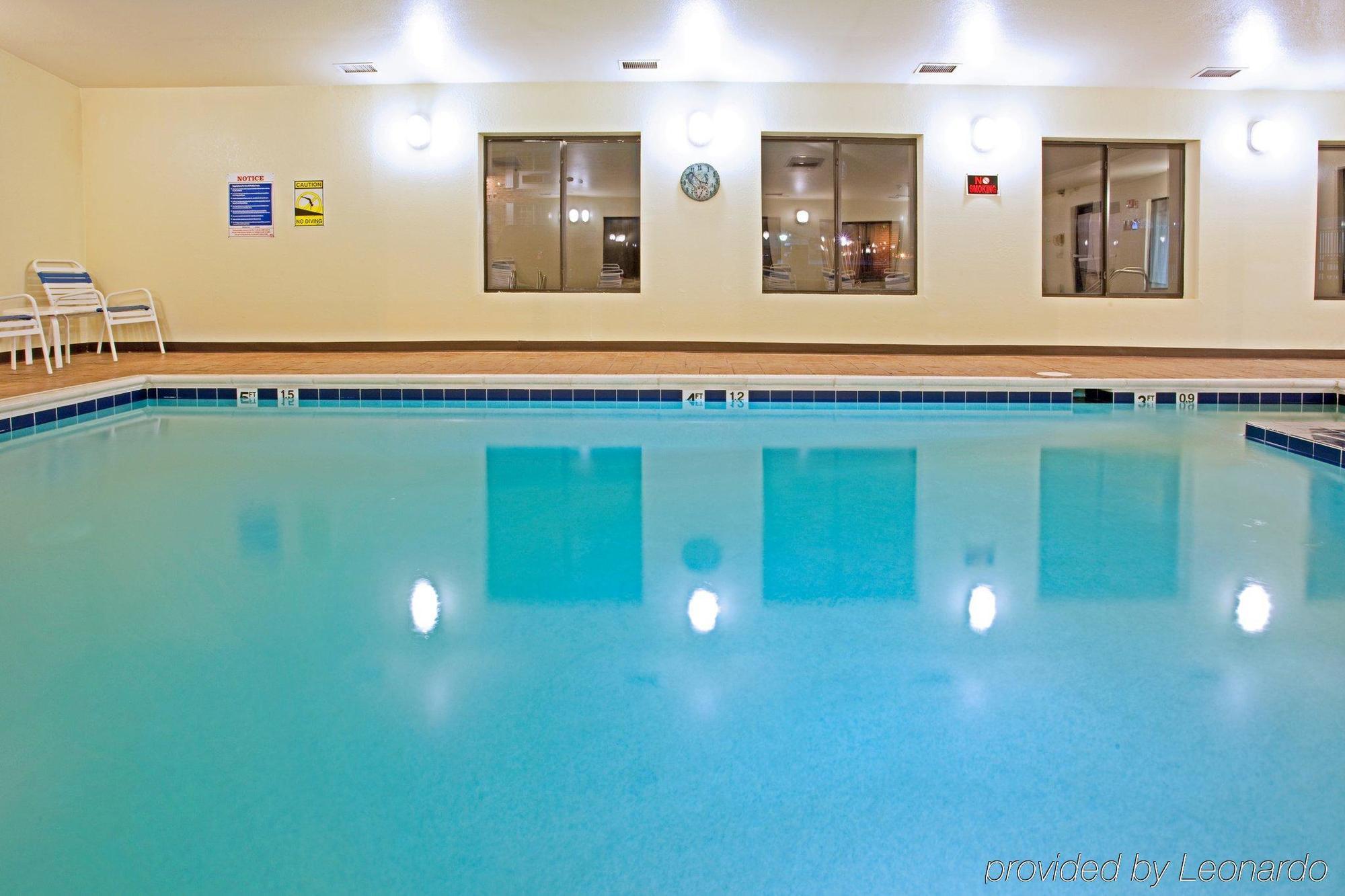 Holiday Inn Express Princeton/I-77 By Ihg Esterno foto