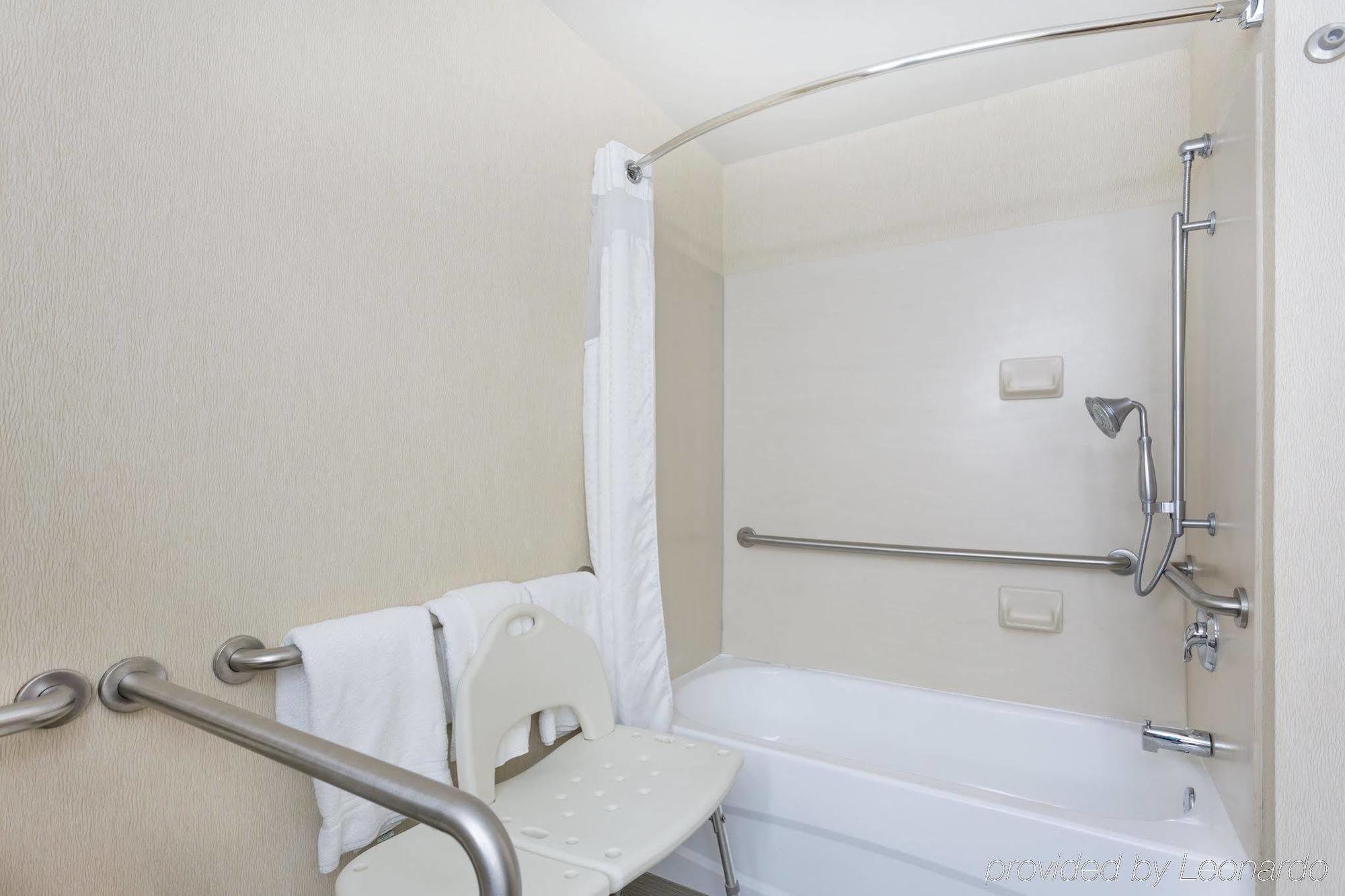 Holiday Inn Express Princeton/I-77 By Ihg Esterno foto